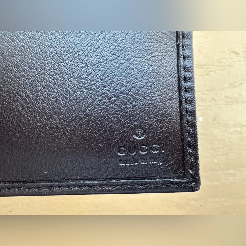 Gucci GG Supreme Canvas Bifold Wallet with Green and Red Web Stripe